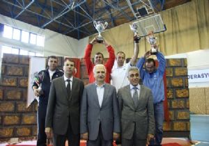 A.Ü Boksta Türkiye Şampiyonu